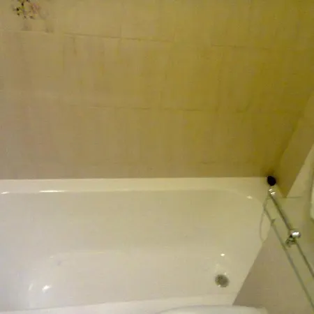 Apartamento 50m De Areia, Praia Da Rocha, 4 Pessoas *