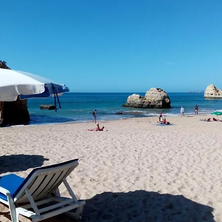 Apartamento 50m De Areia, Praia Da Rocha, 4 Pessoas *